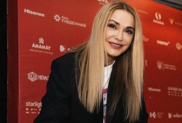 Наче голлівудська зірка: Ольга Сумська приголомшила своїм виглядом у 2000-х (фото)