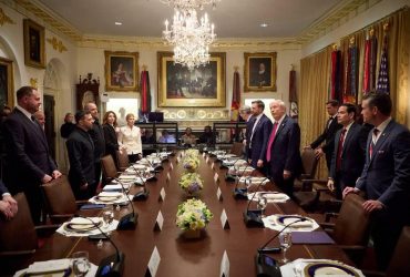 Трамп на встрече с Зеленским сетовал, что не получил Нобелевскую премию мира, - WP