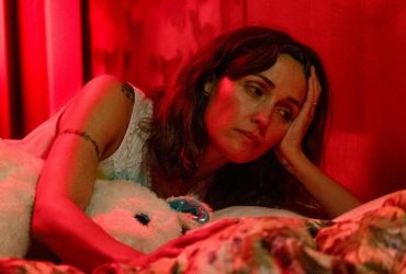 Як бути жінкою і не з'їхати з глузду: все про фестивальний хіт Я не залізна з Роуз Бірн