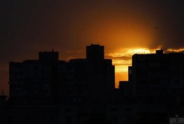 ДТЭК срочно изменил графики отключений на сегодня: сколько не будет света 19 ноября