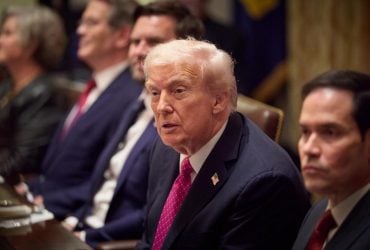 Стало відомо, хто переконав Трампа запровадити санкції проти РФ, - Bloomberg