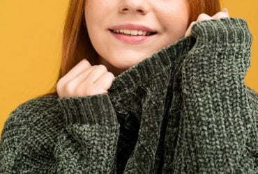 Почему лучше не стирать шерстяной свитер: секреты ухода за теплыми вещами