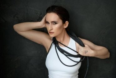 Зірка гурту Go_A вперше прокоментувала поцілунок із дівчиною на концерті