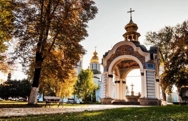 4 жовтня: церковне свято сьогодні, чого варто остерігатися цього дня