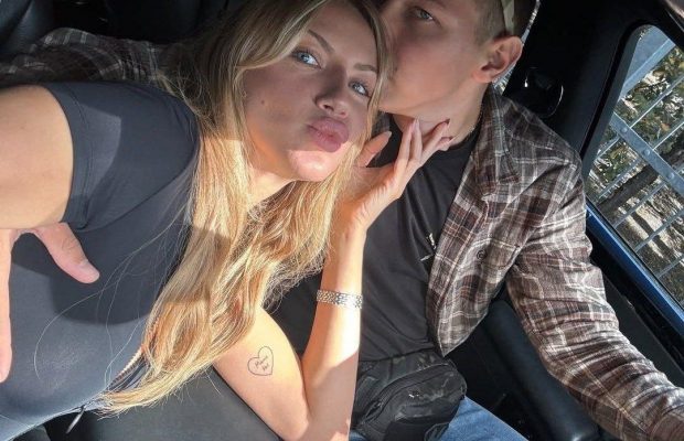 По-осеннему: Никитюк засветилась с женихом-военным и маленьким сыном (фото)