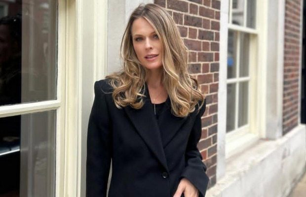 Ольга Фреймут засвітилася з Дмитром Комаровим у короні (фото)