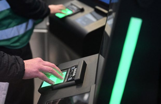 В ЄС повноцінно запрацювала нова система в’їзду: що це означає для українців