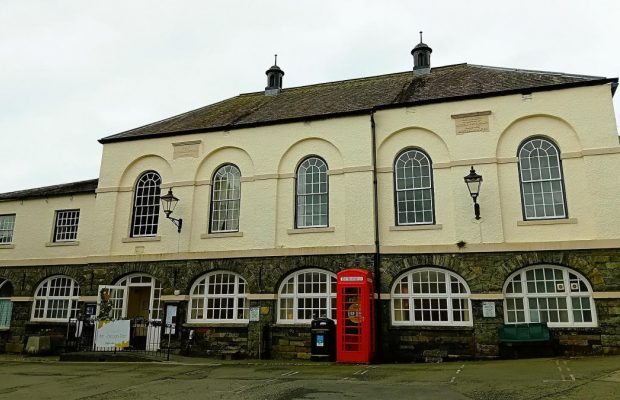 У Британії є чарівне село, "застигле в часі": чому його варто відвідати