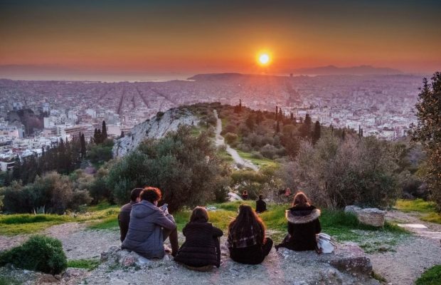 Мешканка Греції розповіла, чим зайнятися в цій пляжній країні взимку