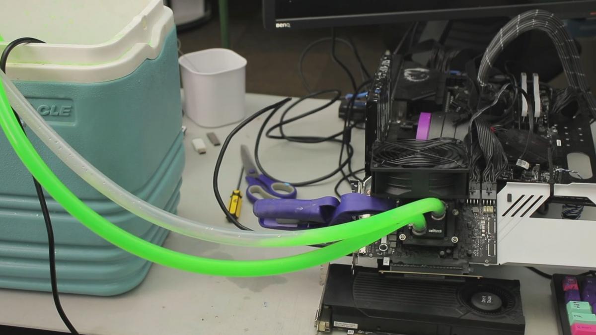 Оверклокер TrashBench поставив світовий рекорд із розгону Intel Arc B580 / Фото - TrashBench Оверклокер TrashBench поставив світовий рекорд із розгону Intel Arc B580 / Фото - TrashBench