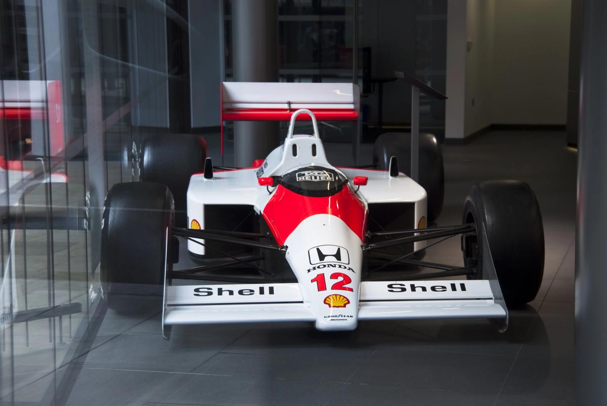 La Vettura da Corsa di Ayrton Senna in Asta: Un Pezzo di Storia dell'Automobilismo in Vendita