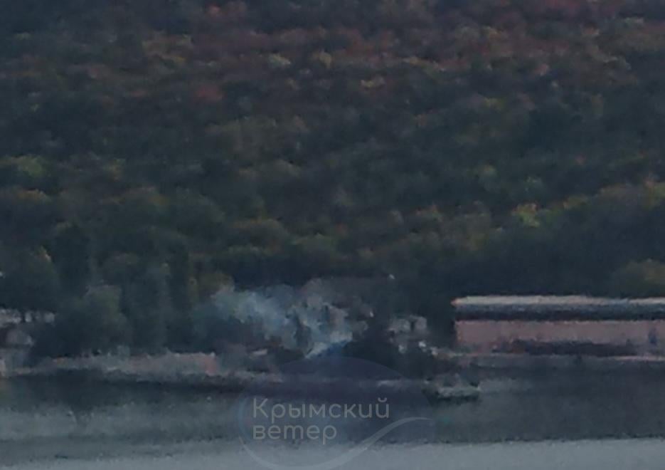 В Крыму горел корабль оккупантов / Крымский ветер