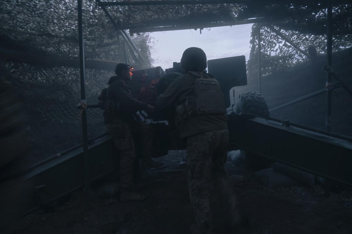 У Покровську тривають бої у міській забудові / фото Getty Images