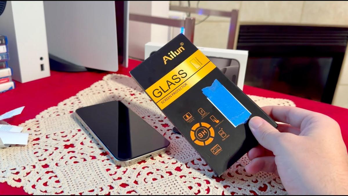 Можно ли удалить царапины с экрана iPhone: эксперты объяснили, что реально работает Можно ли удалить царапины с экрана iPhone: эксперты объяснили, что реально работает