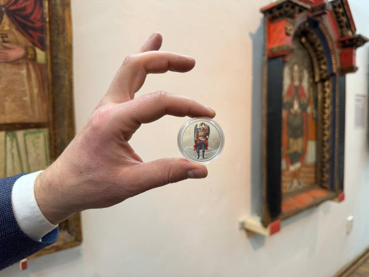 Памятная монета с образом архангела Михаила / НБУ Памятная монета с образом архангела Михаила / НБУ