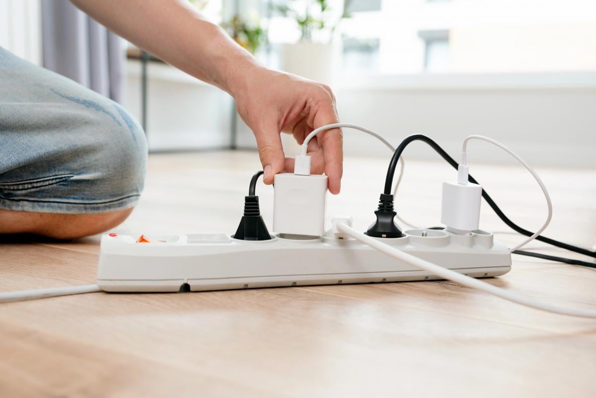 Забудьте про подовжувачі: нове рішення, що наведе ідеальний порядок із дротами