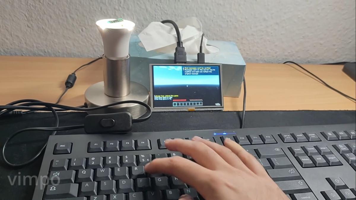 Un Utente Esperto Realizza l'Impensabile: un Server di Minecraft su una Lampadina Intelligente