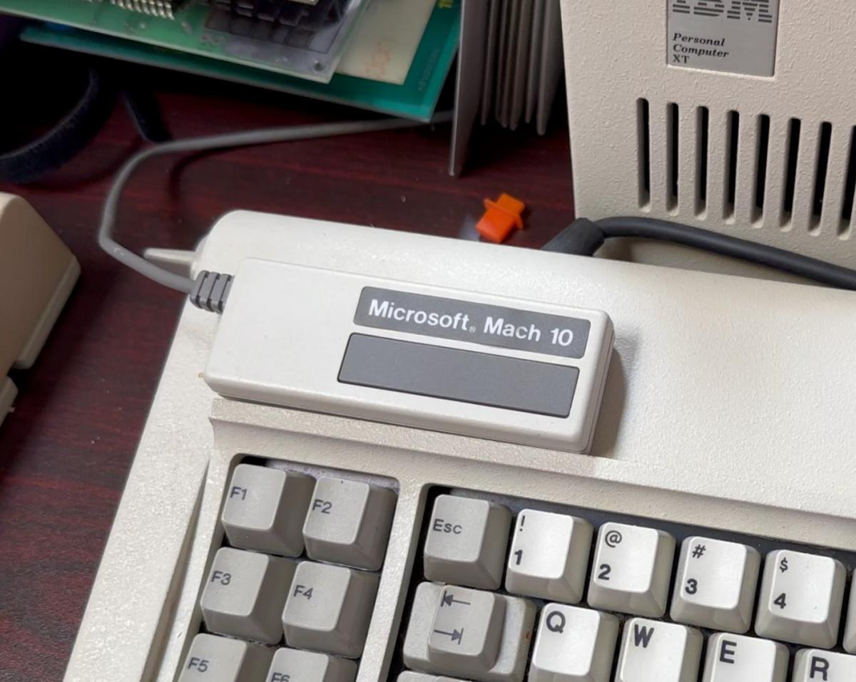 Дейв Пламмер розповів про OS/2 для Mach 20 / Фото - Dave W Plummer