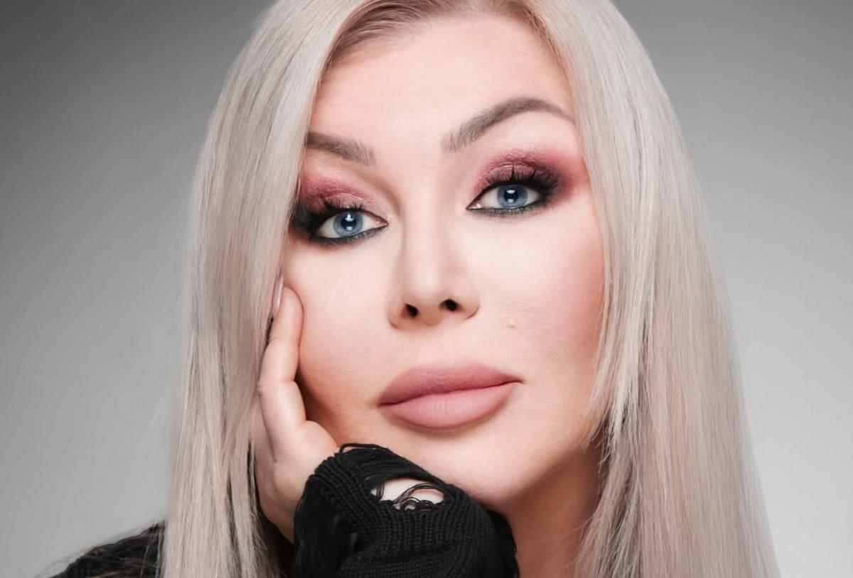 La Cantante Bilyk Solleva una Domanda Imbarazzante che Divide i Suoi Fan