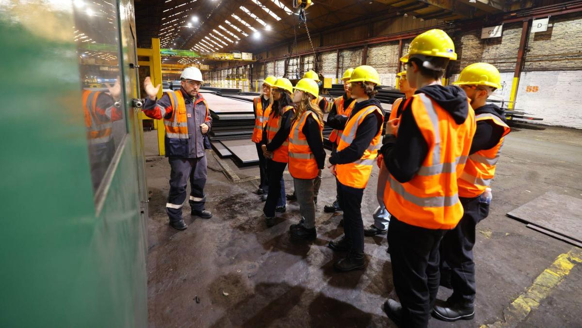 Metinvest offre opportunità ai giovani ucraini per tornare in patria e contribuire allo sviluppo del paese attraverso il programma Steel Force