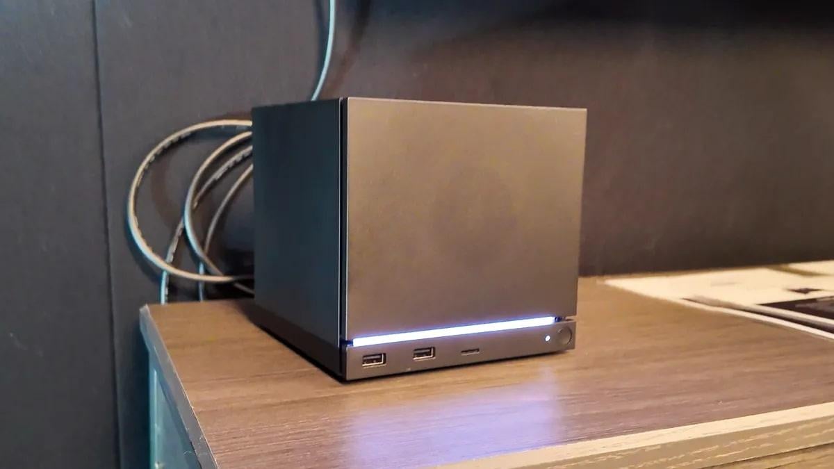 Valve анонсировала аж три игровых гаджета, среди которых новая консоль Valve анонсировала аж три игровых гаджета, среди которых новая консоль