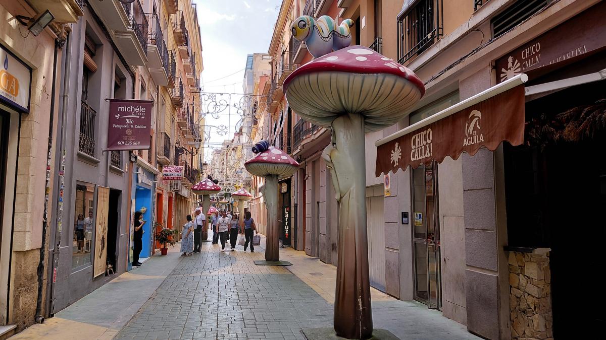 Грибная улочка в Аликанте / фото Марина Григоренко