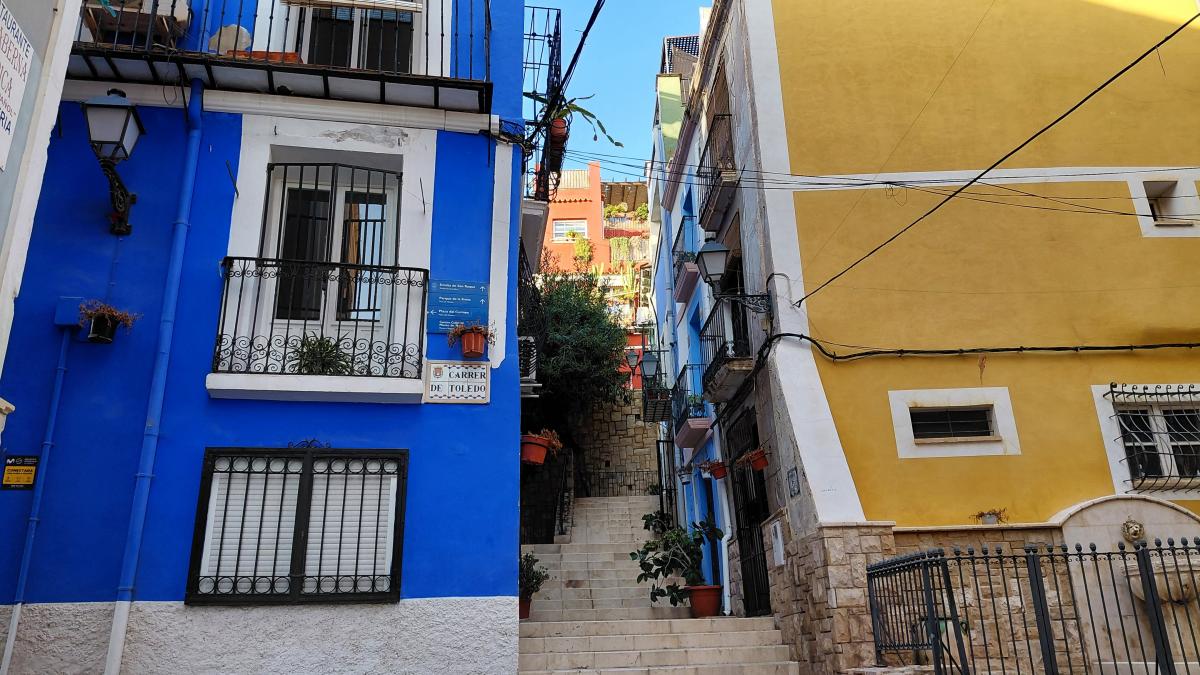 В Аликанте сейчас много украинцев / фото Марина Григоренко