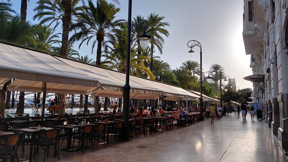 Сервис в ресторанах Испании часто скромный / фото Марина Григоренко