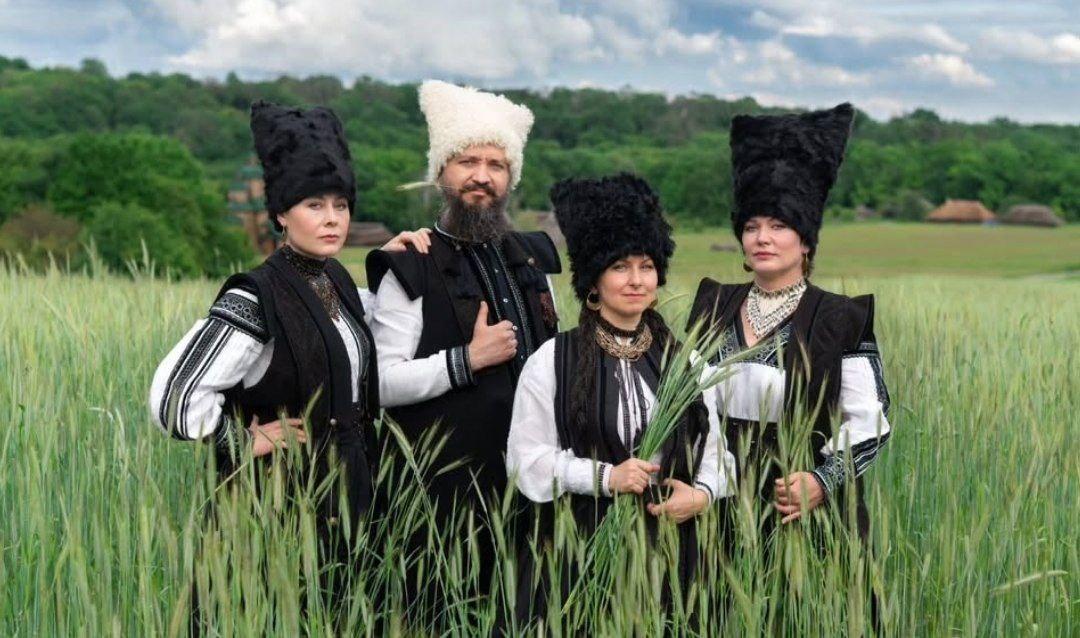 Песня группы "ДахаБраха" стала саундтреком популярного сериала/ фото instagram.com/dakhabrakha