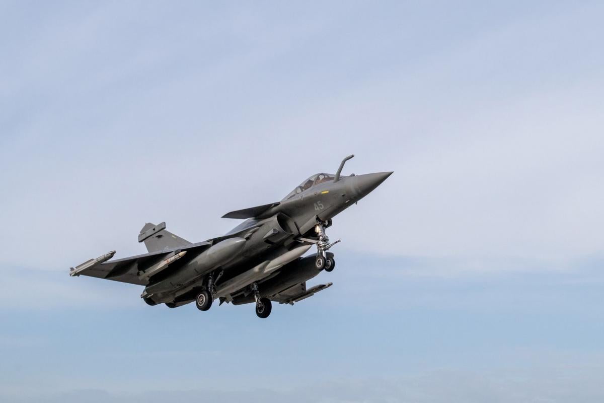 Франция создает 'супер-Rafale' с новым радаром и гиперзвуковым оружием Франция создает 'супер-Rafale' с новым радаром и гиперзвуковым оружием