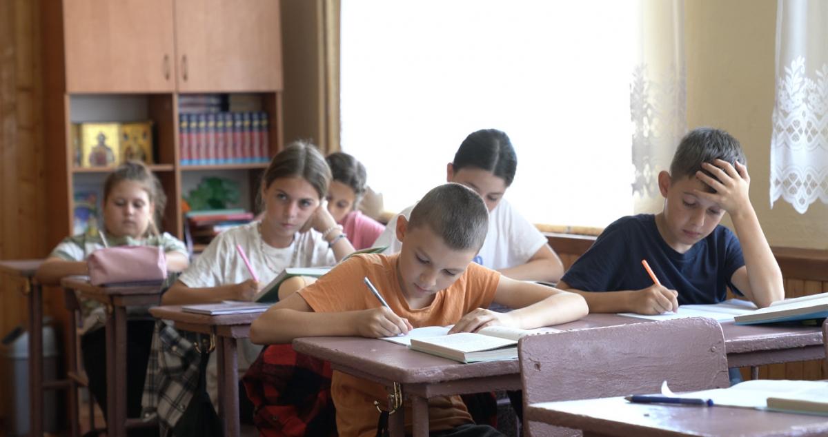 Glossary Eco Foundation запустила першу енергонезалежну школу в Україні в межах програми 'Школа під сонцем' Glossary Eco Foundation запустила першу енергонезалежну школу в Україні в межах програми 'Школа під сонцем'