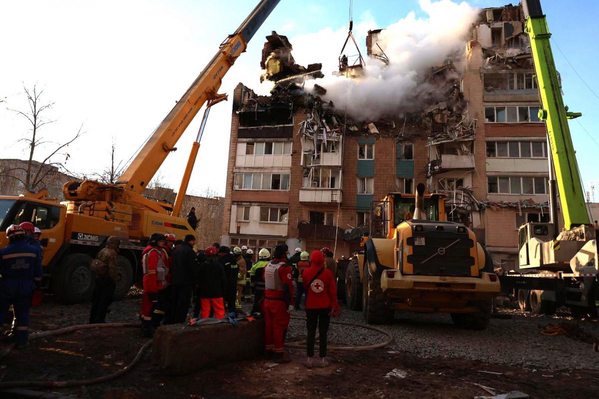 Залишається невідомим місцеперебування 22 людей / фото ДСНС