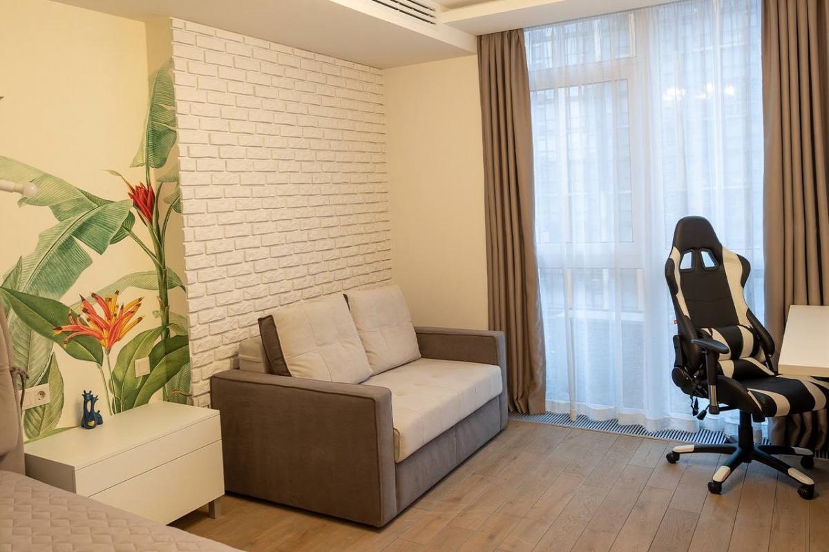 'Новий дім – нові можливості': Яна Степаненко отримала квартиру від Ріната Ахметова