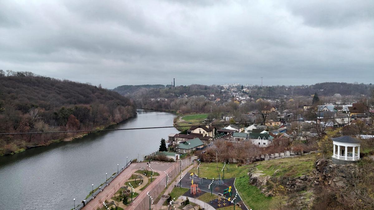 5 идей для весеннего путешествия на выходные по Украине: от сакур до Шевченко