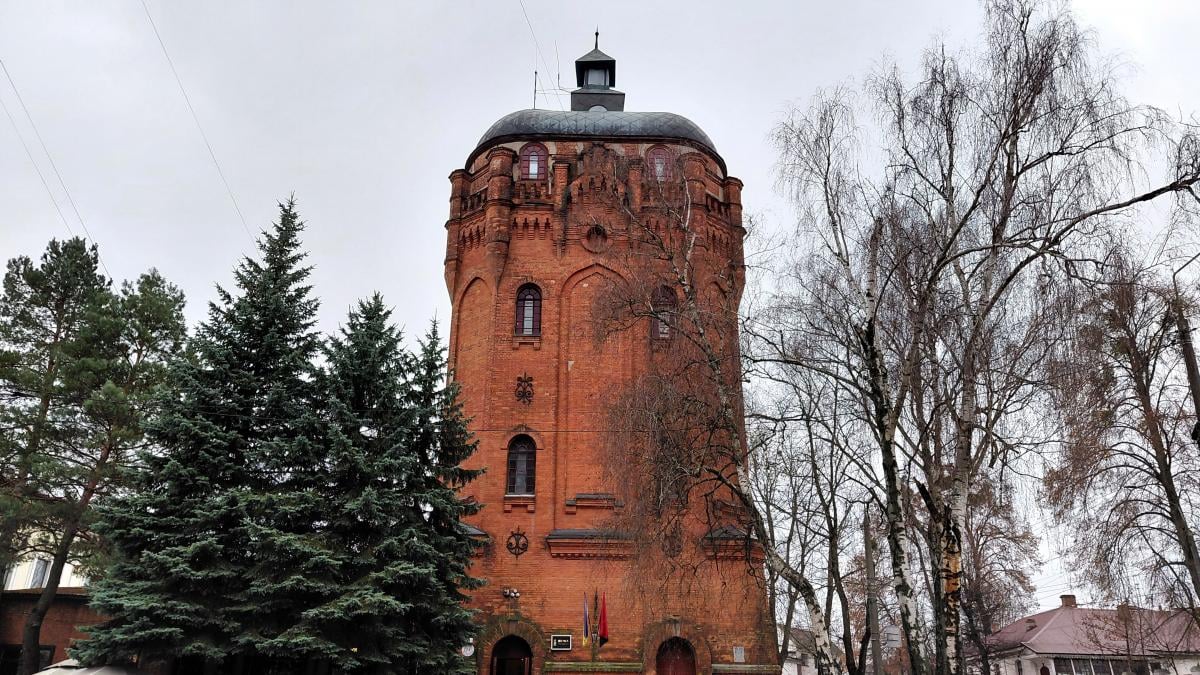 Водонапірна вежиа в Житомирі / фото Марина Григоренко