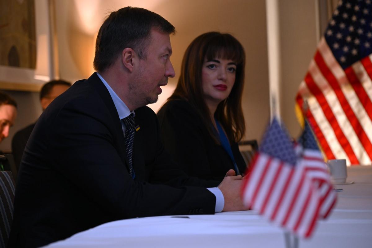 Senatori USA confermano supporto alla sicurezza ucraina dopo incontri in Canada