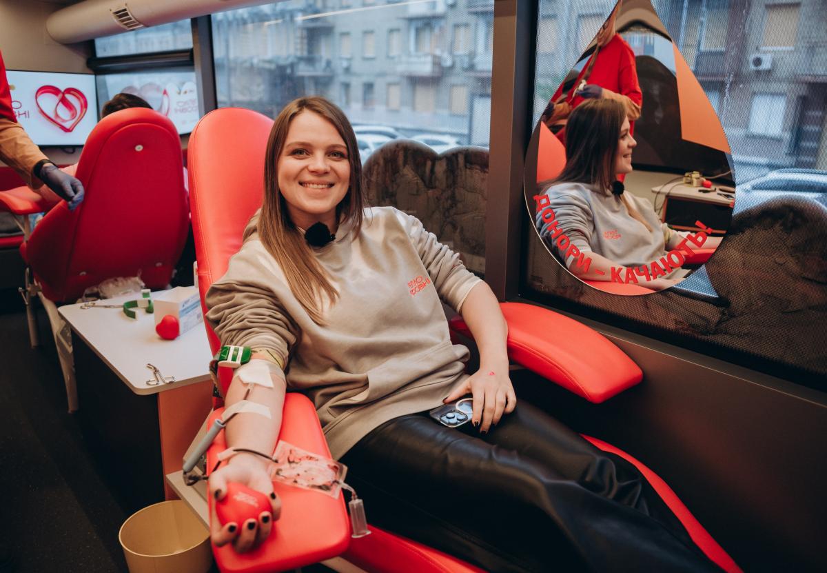 Донорський хаб 'Теплокровні' презентував інтерактивну виставку про кров і анонсував продовження 'Теплих вихідних' Донорський хаб 'Теплокровні' презентував інтерактивну виставку про кров і анонсував продовження 'Теплих вихідних'