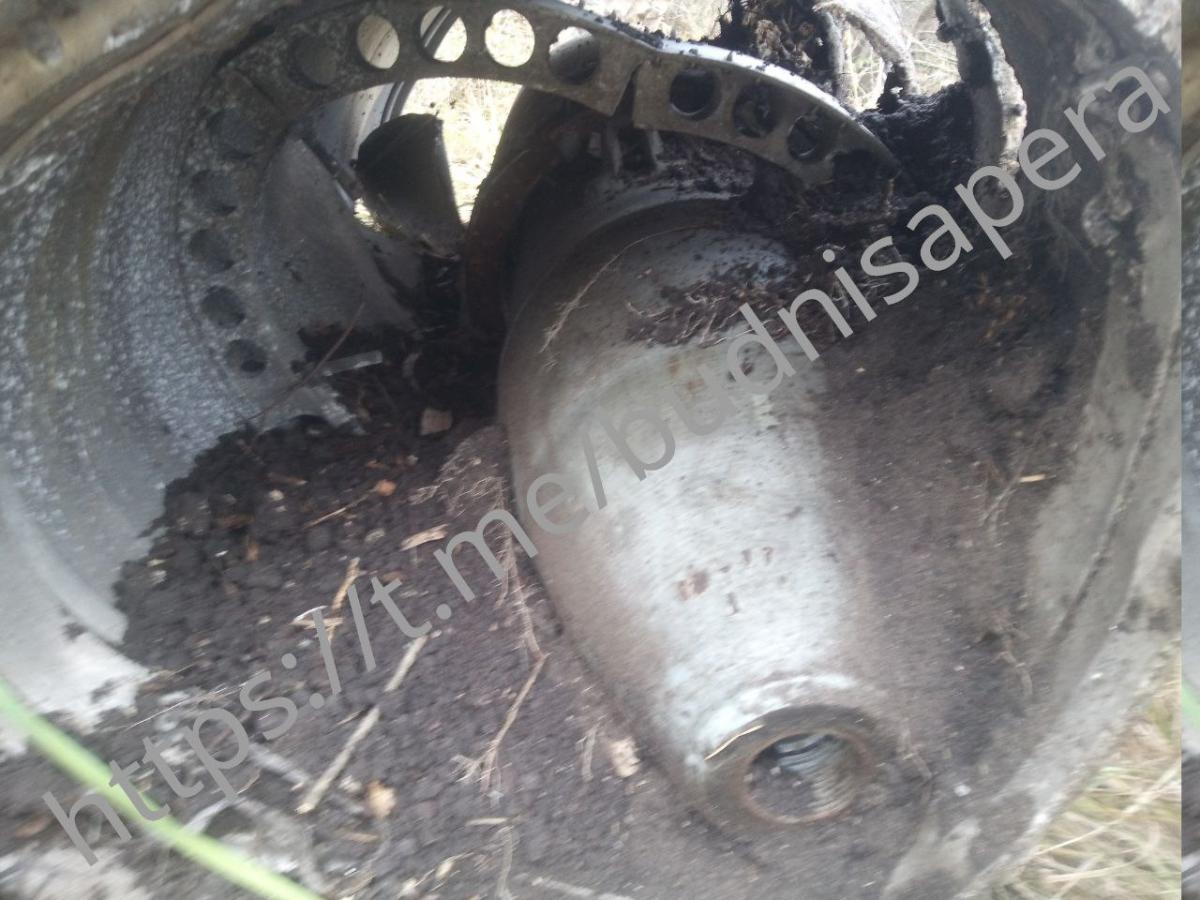 ФАБ-250 обернут в рубашку из готовых поражающих элементов, в середине ракеты от ОТРК "Точка-У", которую нашли рашисты