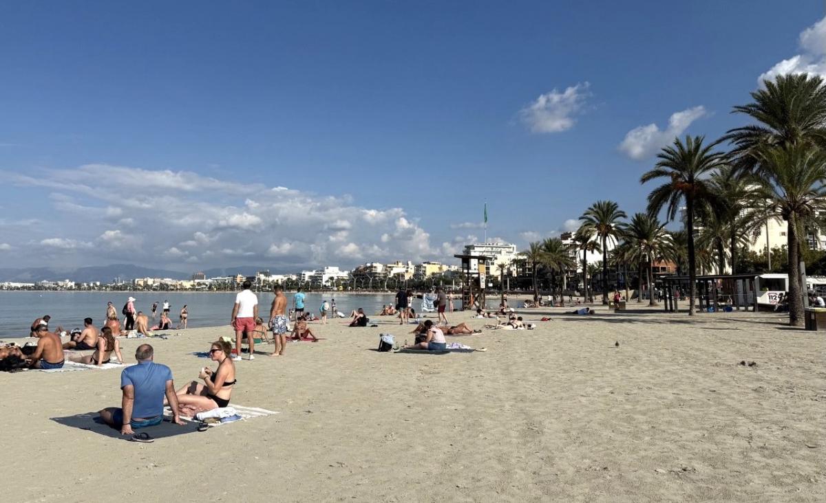 В жовтні на Майорці цілком пляжна погода / фото Наталія Петерварі В жовтні на Майорці цілком пляжна погода / фото Наталія Петерварі