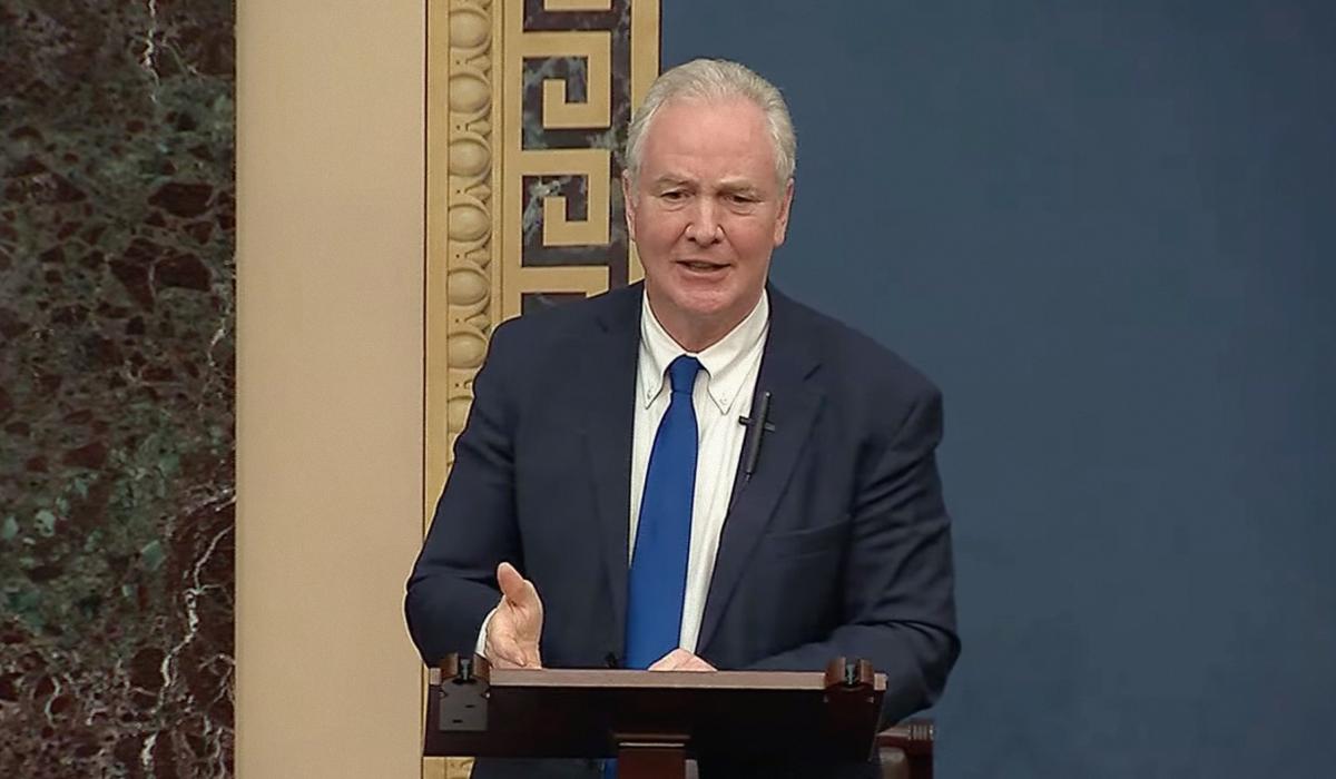 кадр з відео