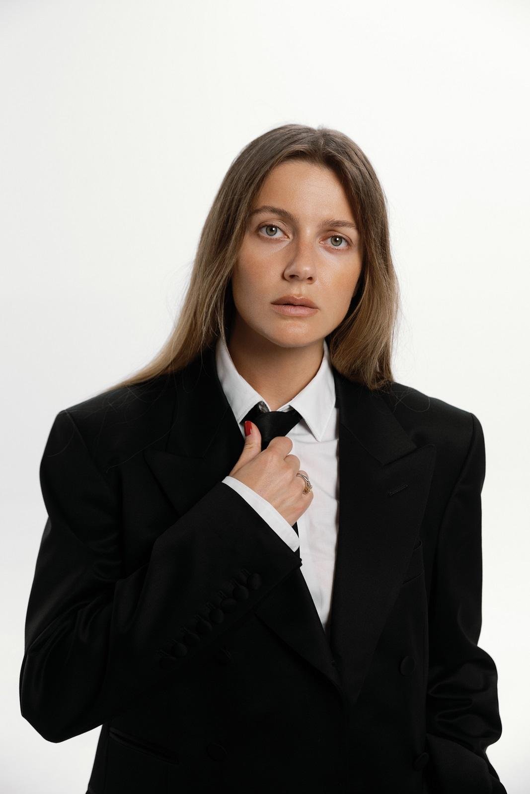 Співачка, актор і телеведуча: розкрито імена нової трійки учасників благодійних 'Танців з зірками'