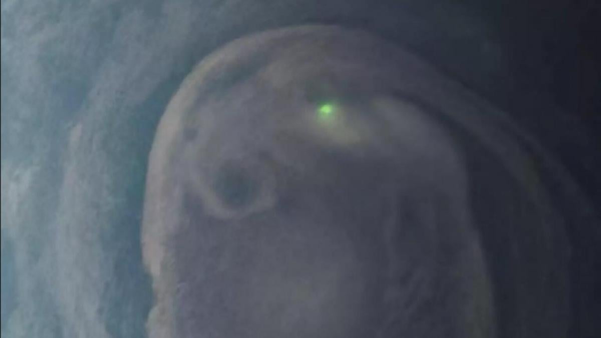 NASA зафиксировало таинственное зеленое сияние на Юпитере: что это было (фото)