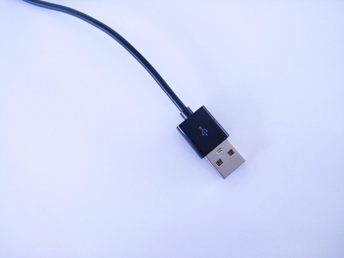 Чи можна підключити USB 2.0 до роз'єму 3.0: що потрібно знати / фото ua.depositphotos.com