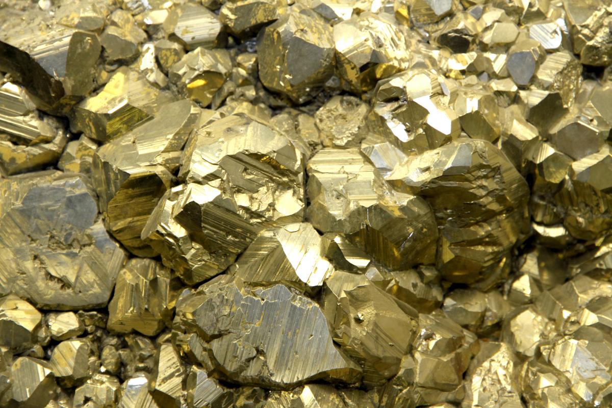 У Китаї випадково виявили величезні запаси золота на 83 млрд доларів У Китаї випадково виявили величезні запаси золота на 83 млрд доларів