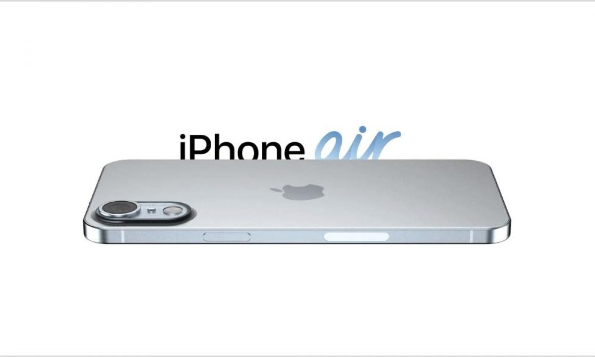 Apple non si arrende: il progetto iPhone Air 2 è in corso nonostante le iniziali difficoltà 

Introduzione
Recentemente, sono emerse notizie secondo cui Apple starebbe riducendo la produzione di iPhone Air a causa di una domanda inferiore alle aspettative. Tuttavia, nonostante queste voci, sembra che la società non abbia intenzione di abbandonare il progetto.

Approfondimento
Un analista sostiene che Apple starebbe lavorando alla realizzazione di un nuovo modello, l'iPhone Air 2, nonostante le difficoltà incontrate dal primo modello. Ciò suggerisce che la società abbia fiducia nella tecnologia e nel mercato, e sia determinata a migliorare le caratteristiche e le funzionalità del dispositivo.

Possibili Conseguenze
La decisione di proseguire con lo sviluppo dell'iPhone Air 2 potrebbe avere conseguenze significative per il mercato degli smartphone. Apple cercherà di migliorare le caratteristiche e le funzionalità del dispositivo per aumentare la sua competitività, il che potrebbe influenzare le scelte dei consumatori e le strategie dei concorrenti.

Opinione
La scelta di Apple di continuare a investire nello sviluppo dell'iPhone Air 2 potrebbe essere vista come un segno di fiducia nella tecnologia e nel mercato. Nonostante le iniziali difficoltà, la società sembra determinata a migliorare il prodotto e a offrire ai consumatori un'esperienza di utilizzo più soddisfacente.

Analisi Critica dei Fatti
È importante notare che le informazioni disponibili sono basate su rapporti e analisi di mercato, quindi è fondamentale attendere ulteriori conferme ufficiali da Apple prima di trarre conclusioni definitive. Tuttavia, considerando la storia della società e la sua volontà di innovare e migliorare i suoi prodotti, non sorprende che Apple stia lavorando a un nuovo modello di iPhone Air.

Relazioni con altri fatti
La strategia di Apple per l'iPhone Air 2 potrebbe essere influenzata dalle tendenze del mercato e dalle scelte dei concorrenti. La società tiene probabilmente d'occhio le mosse dei principali competitor nel settore degli smartphone, come Samsung e Google, e cercherà di offrire un prodotto che sia competitivo e innovativo.

Contesto storico
Apple ha sempre cercato di innovare e migliorare i suoi prodotti, quindi la decisione di proseguire con lo sviluppo dell'iPhone Air 2 non sorprende. La società ha una lunga storia di successi nel mercato tecnologico, e la sua volontà di rimanere leader in questo settore è evidente nella sua strategia di sviluppo e innovazione.

Fonti
La fonte di questo articolo è Fonte RSS, un sito di notizie che fornisce aggiornamenti sulle ultime novità tecnologiche. Per ulteriori informazioni, si consiglia di visitare il sito web di Fonte RSS e di consultare le fonti originali.