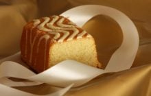 Этому рецепту уже 60 лет: известный кулинар рассказала, как приготовить лимонный кекс