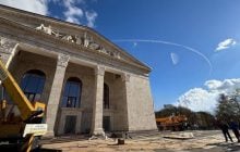 Россияне скоро откроют Мариупольский драмтеатр, который разбомбили в 2022-м, - горсовет