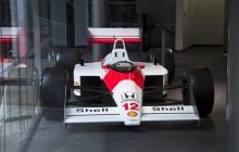 Болид McLaren легендарного пилота F-1 выставят на аукцион