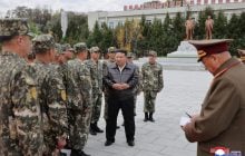 Ким Чен Ын назвал "образцом и элитой" войска, которые воевали против Украины (фото)