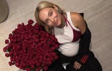 Співачка Роксолана розчулила фанів новим фото з новонародженою донечкою